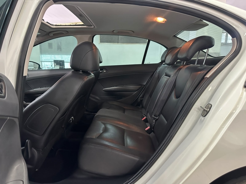 peugeot 408 1.6 griffe 16v turbo gasolina 4p automatico 5p 201516