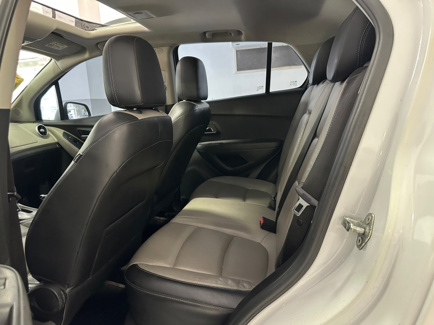 chevrolet tracker 1.8 mpfi ltz 4x2 16v flex 4p automatico 201515