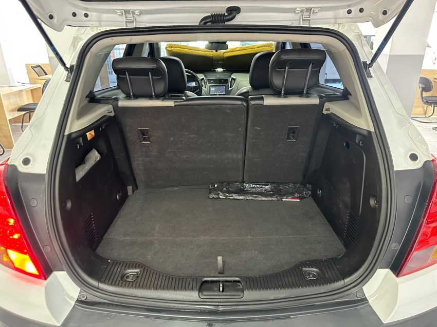 chevrolet tracker 1.8 mpfi ltz 4x2 16v flex 4p automatico 201514