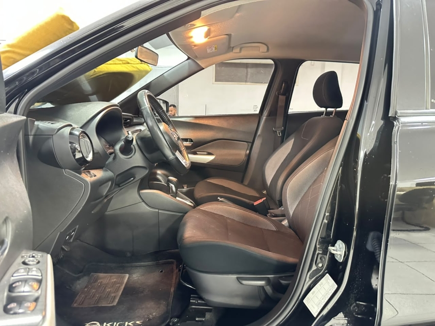 nissan kicks 1.6 16v flexstart sv 4p xtronic flex 5p automatico 202015