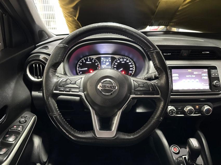 nissan kicks 1.6 16v flexstart sv 4p xtronic flex 5p automatico 202016