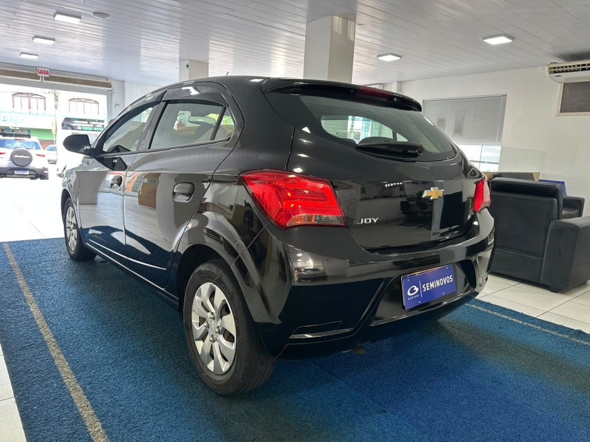 chevrolet onix 1.0 mpfi joy 8v flex 4p manual 5p 202010