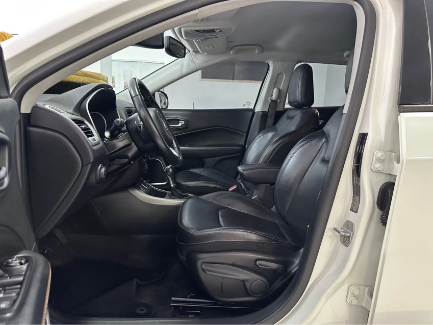 jeep compass 2.0 16v flex longitude automatico 4p 20206