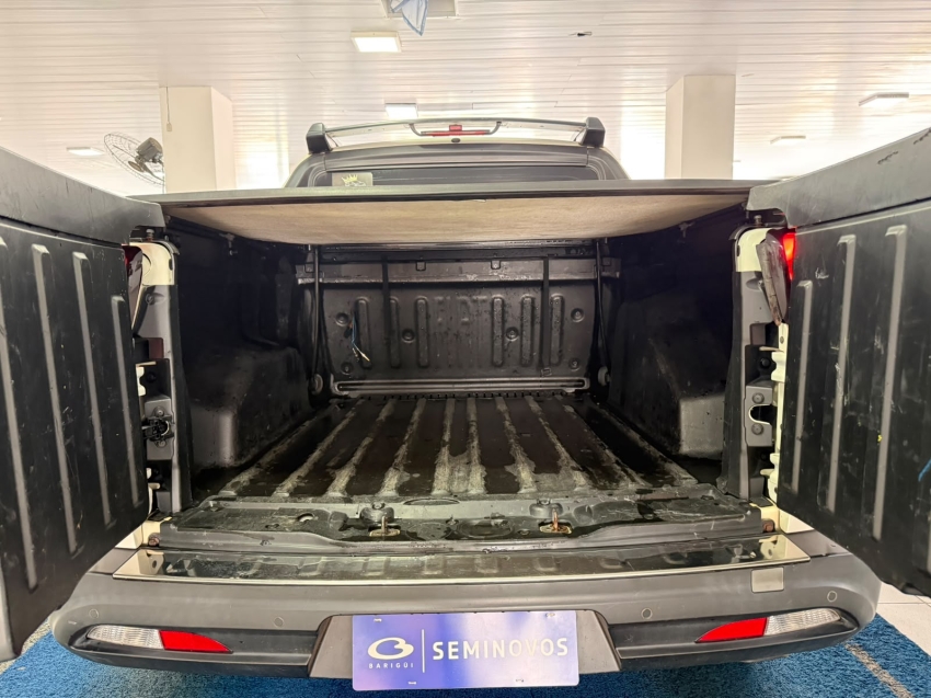 fiat toro 1.8 16v evo flex freedom at6 5p automatico 201816