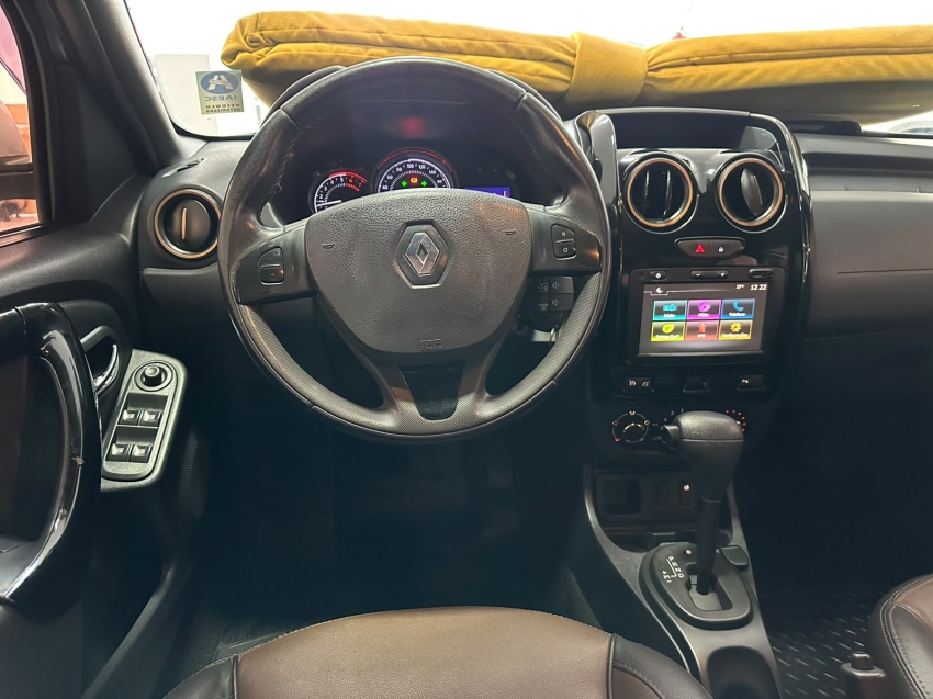 renault duster 2.0 dynamique 4x2 16v flex 4p automatico 5p 201617