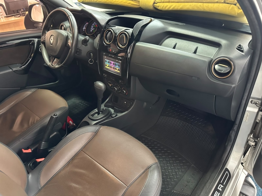 renault duster 2.0 dynamique 4x2 16v flex 4p automatico 5p 201621