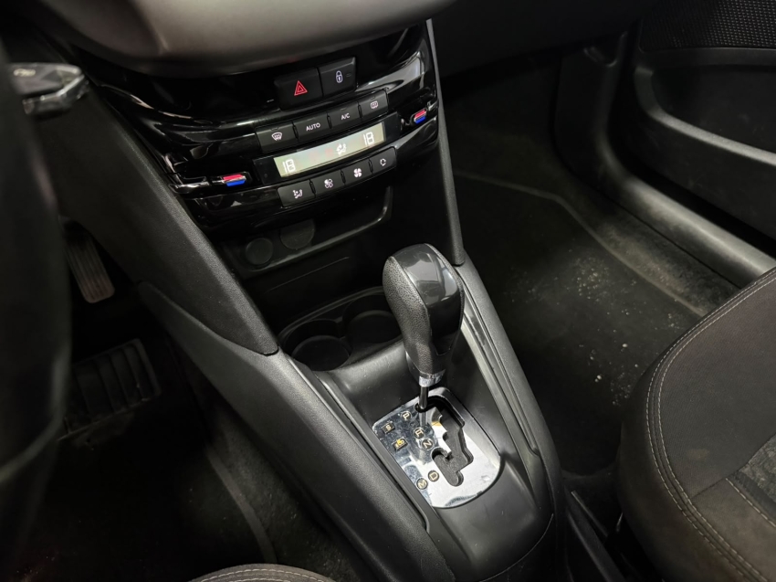 peugeot 208 1.6 griffe 16v flex 4p automatico 5p 201817