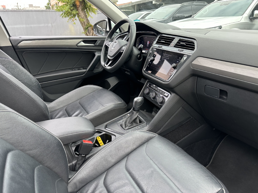 volkswagen tiguan 1.4 250 tsi total flex allspace comfortline tiptronic 2020