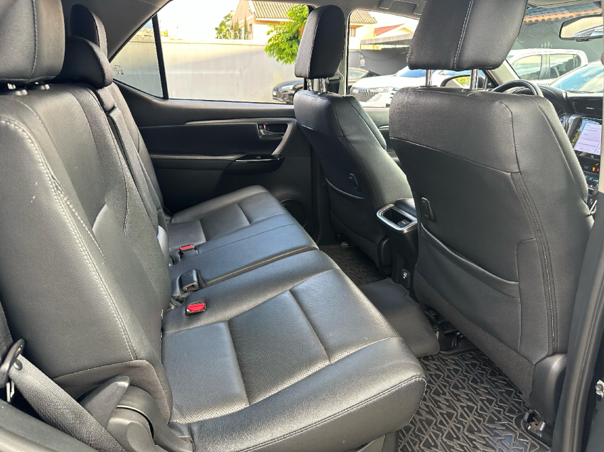 sw4 srx 4x4 2.8 tb 5lug 2021/2021