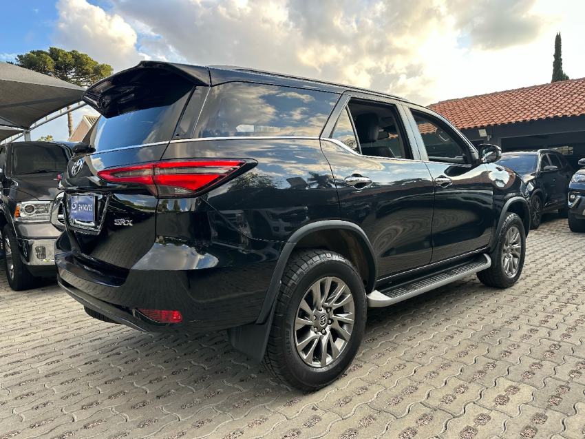 sw4 srx 4x4 2.8 tb 5lug 2021/2021