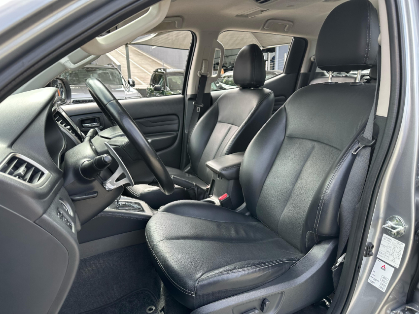 l-200 cd triton sport hpe-s 4x4 2.4 2022/2023