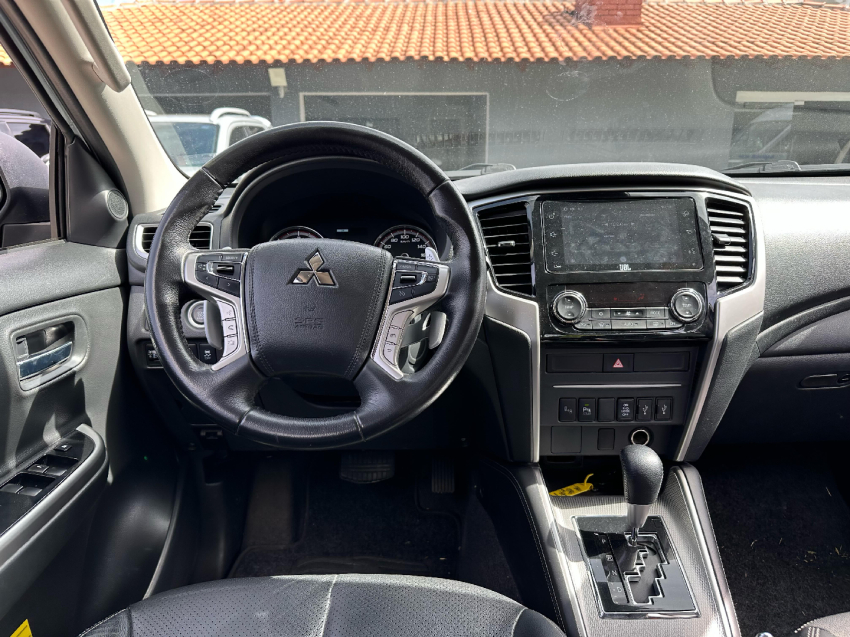 l-200 cd triton sport hpe-s 4x4 2.4 2022/2023