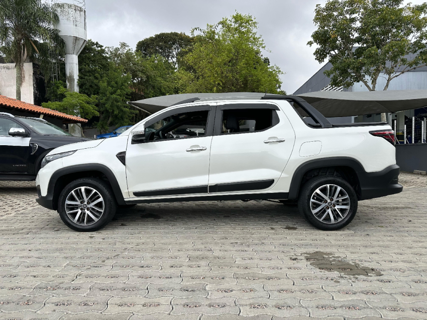 strada volcano 1.3 flex 8v cd 2021/2021