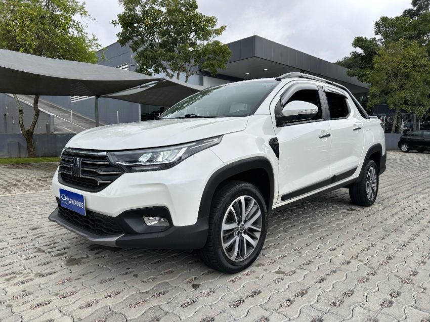 strada volcano 1.3 flex 8v cd 2021/2021