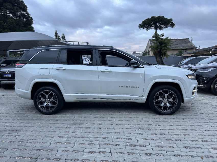 jeep commander 1.3 t270 turbo flex overland at6 2.0 diesel 4p automatico 2023