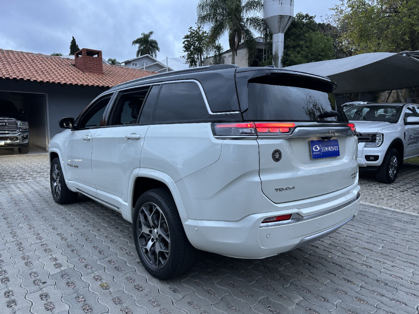 jeep commander 1.3 t270 turbo flex overland at6 2.0 diesel 4p automatico 2023
