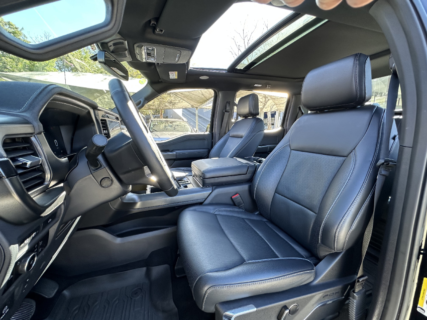 f-150 lariat black 4x4 5.0 at 4p 2024/2024