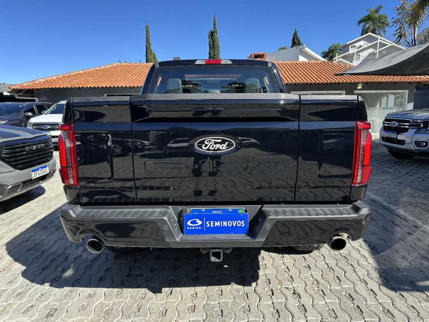 f-150 lariat black 4x4 5.0 at 4p 2024/2024