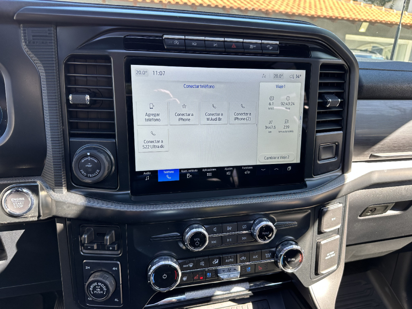 f-150 lariat black 4x4 5.0 at 4p 2024/2024