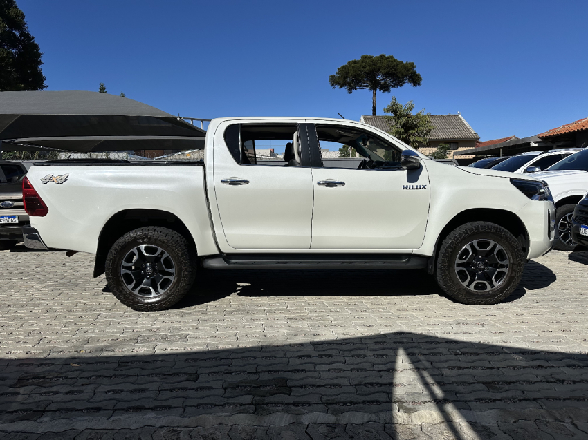 hilux cd srx 4x4 2.8 tb at6 2021/2021