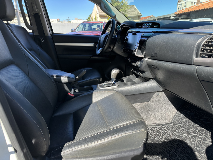 hilux cd srx 4x4 2.8 tb at6 2021/2021
