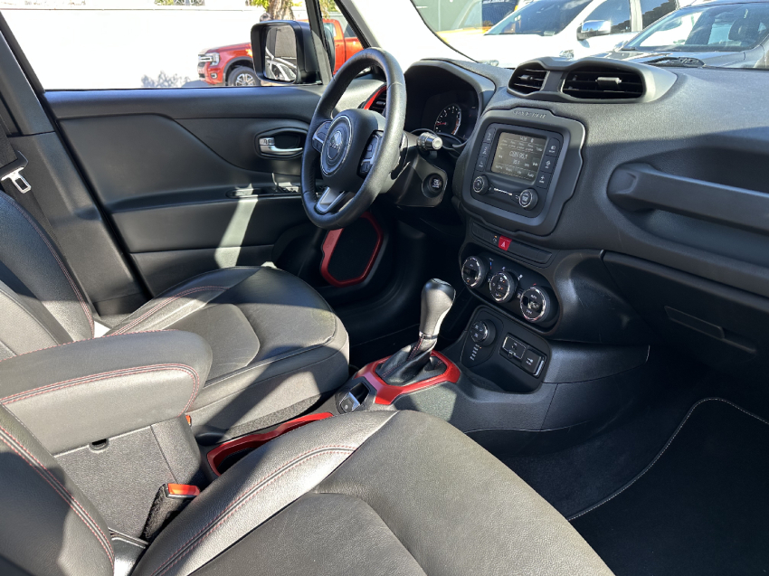 renegade 2.0 16v turbo diesel trailhawk 4p 4x4 2017/2018