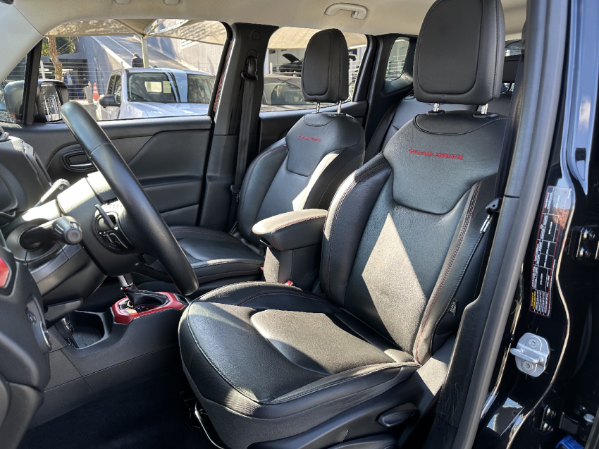renegade 2.0 16v turbo diesel trailhawk 4p 4x4 2017/2018