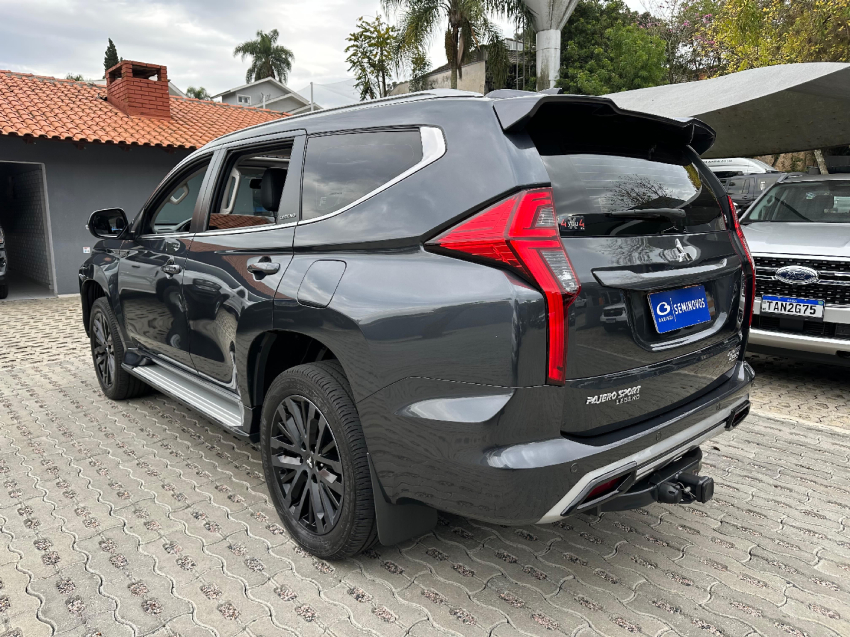 pajero sport legend 4x4 2.4 tb at 2024/2024