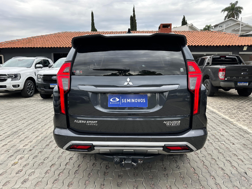 pajero sport legend 4x4 2.4 tb at 2024/2024