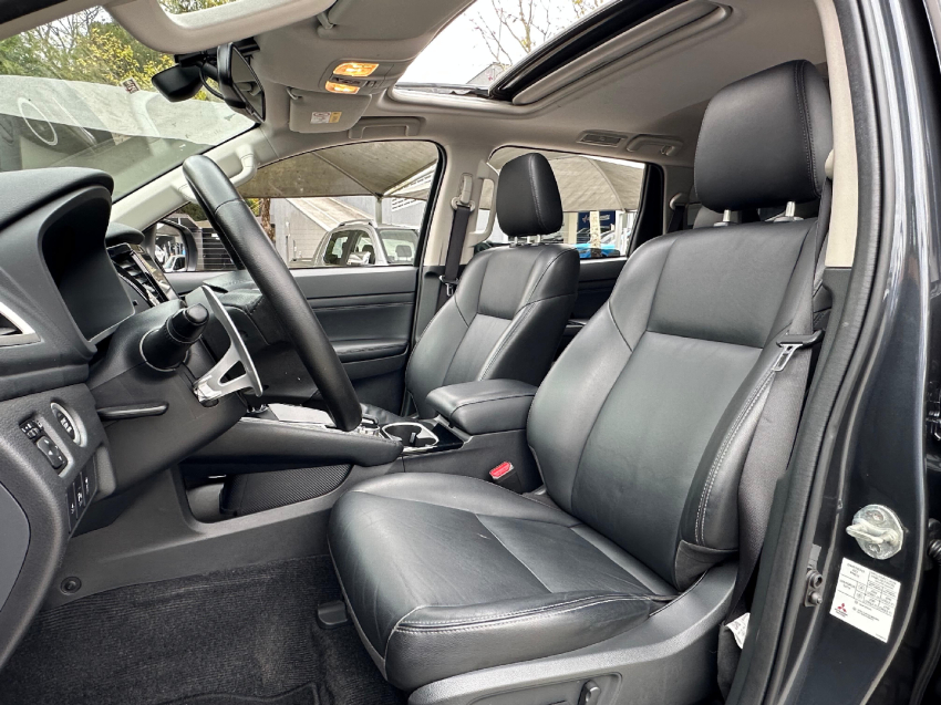pajero sport legend 4x4 2.4 tb at 2024/2024