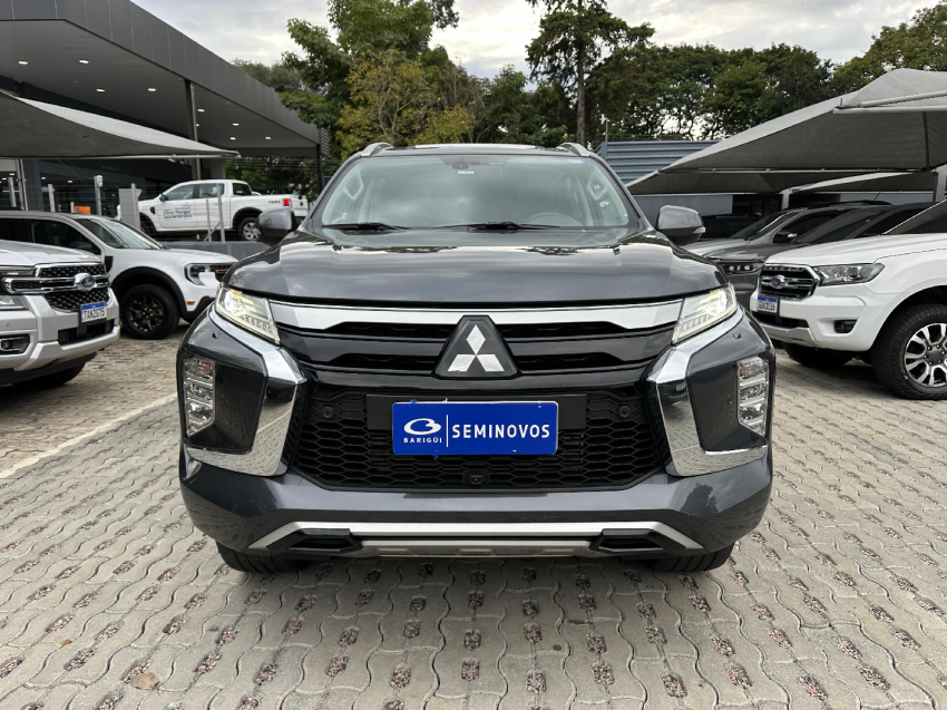 pajero sport legend 4x4 2.4 tb at 2024/2024