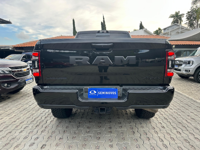 3500 laramie 4x4 6.7 v6 at6 2022/2022