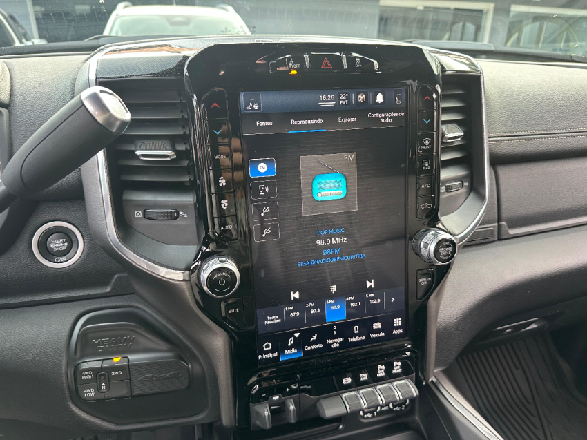 3500 laramie 4x4 6.7 v6 at6 2022/2022