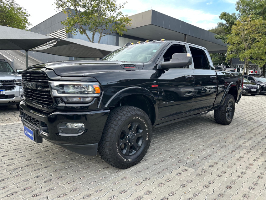 3500 laramie 4x4 6.7 v6 at6 2022/2022