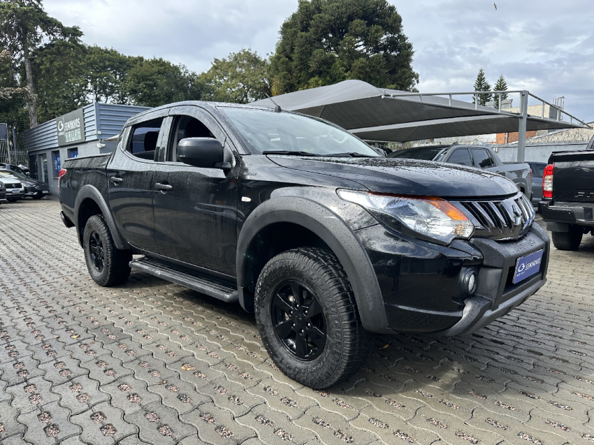 l-200 cd triton outdoor gls 4x4 2.4 tb at 2022/2023