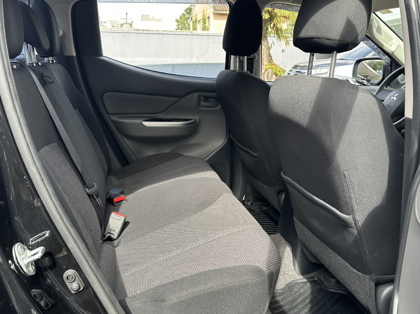 l-200 cd triton outdoor gls 4x4 2.4 tb at 2022/2023