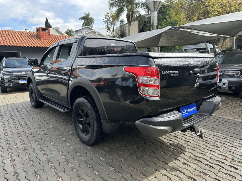 l-200 cd triton outdoor gls 4x4 2.4 tb at 2022/2023