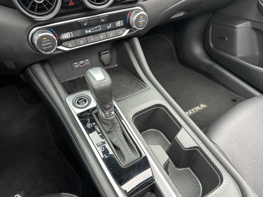 sentra 2.0 exclusive cvt 2023/2024