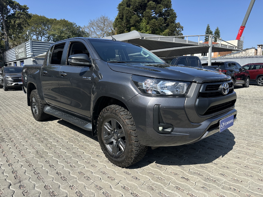 toyota hilux 2.8 d-4d turbo diesel cd sr 4x4 automatico 4p 2024