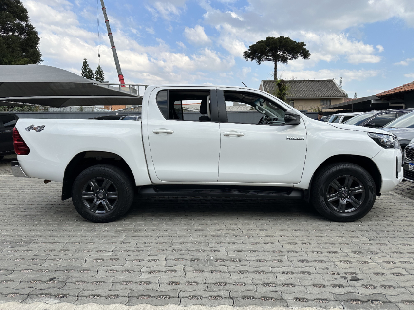 hilux 2.8 d-4d turbo diesel cd sr 4x4 automatica 2023/2024