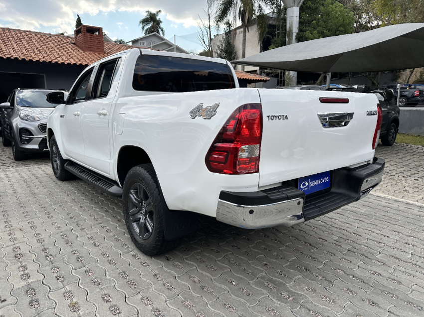 hilux 2.8 d-4d turbo diesel cd sr 4x4 automatica 2023/2024