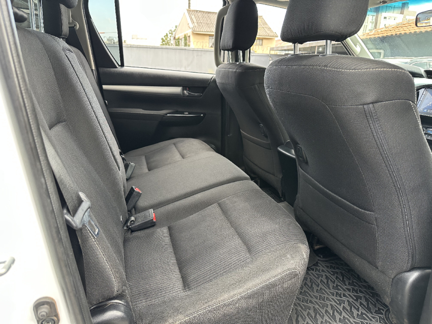 hilux 2.8 d-4d turbo diesel cd sr 4x4 automatica 2023/2024