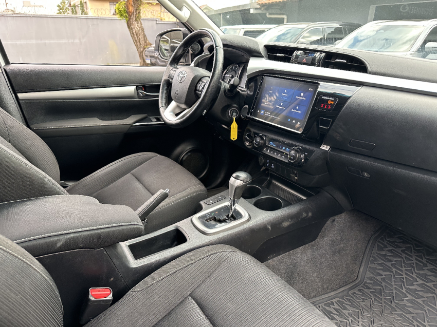 hilux 2.8 d-4d turbo diesel cd sr 4x4 automatica 2023/2024