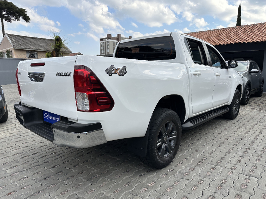 hilux 2.8 d-4d turbo diesel cd sr 4x4 automatica 2023/2024