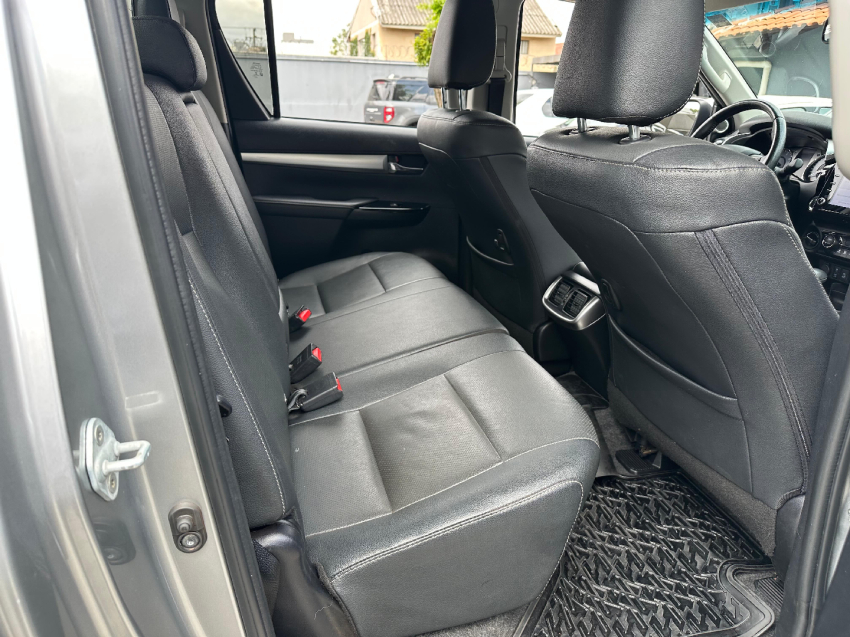 hilux 2.8 turbo cd srx 4x4 2022/2022