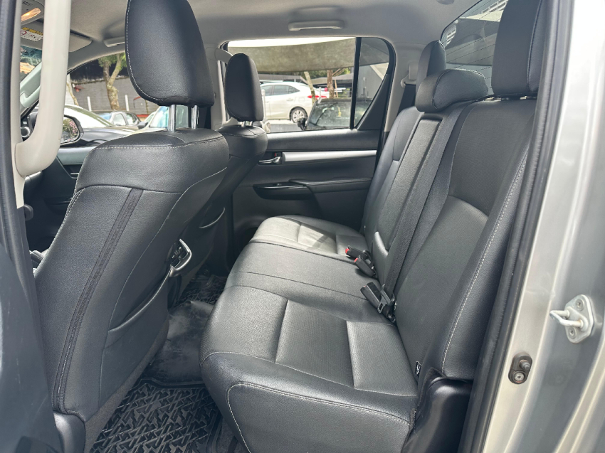hilux 2.8 turbo cd srx 4x4 2022/2022
