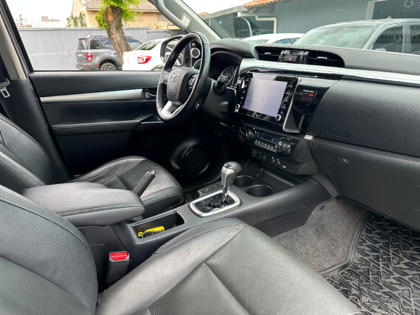 hilux 2.8 turbo cd srx 4x4 2022/2022