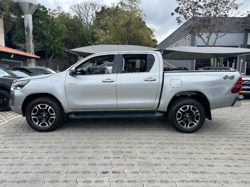 hilux 2.8 turbo cd srx 4x4 2022/2022