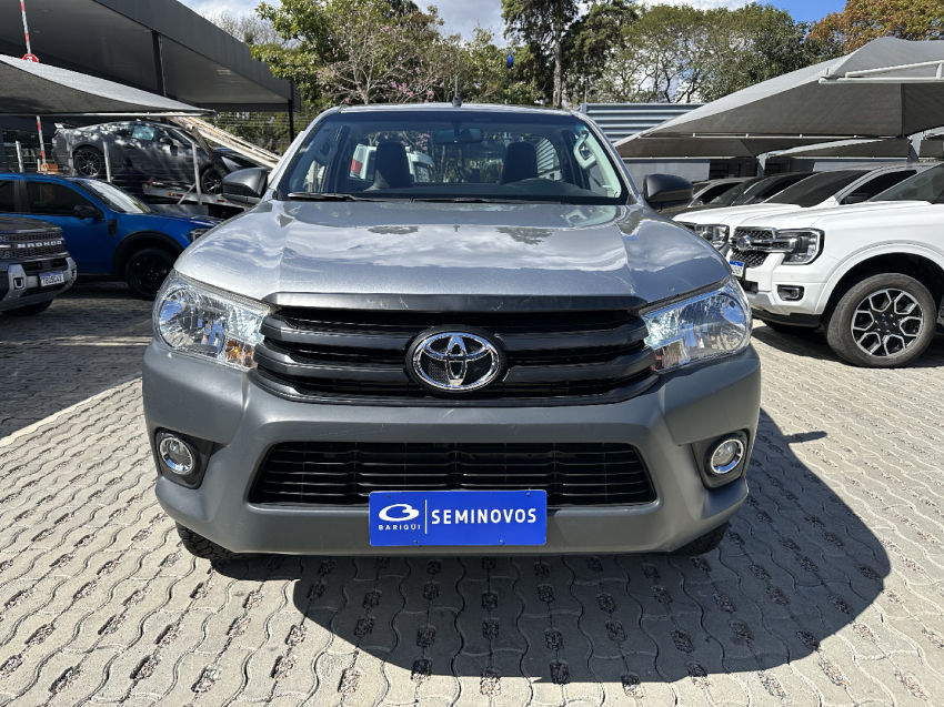 hilux cs 4x4 2.8 tdi diesel mec 2024/2024