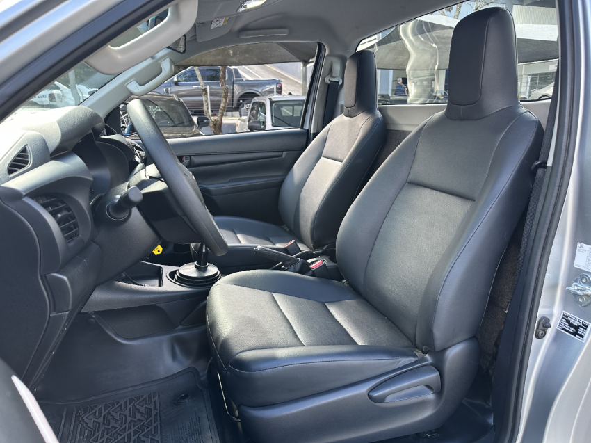 hilux cs 4x4 2.8 tdi diesel mec 2024/2024